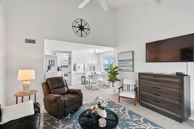 PRIME LOCATION! Beautifully remodeled and stylishly appointed - photo 3
