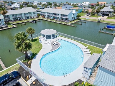 PRIME LOCATION! Beautifully remodeled and stylishly appointed - photo 5