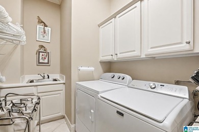 Rare floor plan w/ 2 BEDROOM on the MAIN level, FULLY - photo 31
