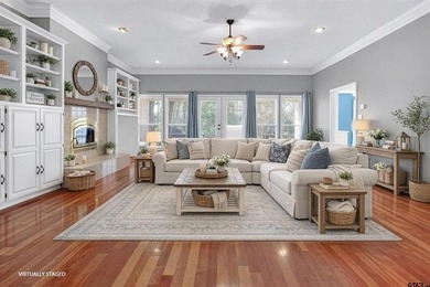 Welcome to 532 Dogwood Lane in the gated Hideaway Lake - photo 2