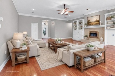 Welcome to 532 Dogwood Lane in the gated Hideaway Lake - photo 5