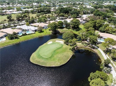 Golf & Lake Views on the 14th Hole. Resort-style living at its - photo 6