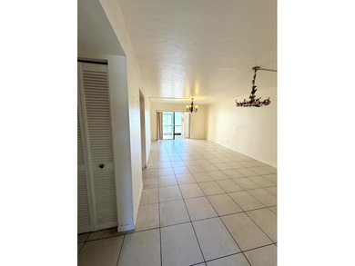 NEW PRICE!! First Floor 2 bedroom / 2 Bath unit. Tile Floors - photo 4