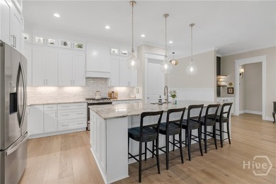 $10,000 TOWARDS CLOSING COSTS! Welcome to this stunning like-new - photo 10