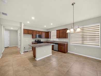 Welcome to this beautifully maintained 2-bedroom plus den - photo 7