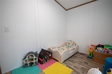 This charming 3-bedroom, 2 full bath single-wide home offers - photo 14