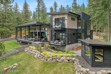 Tucked away in a secluded private cul-de-sac, this 1.71-acre - photo 14