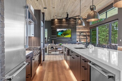 Tucked away in a secluded private cul-de-sac, this 1.71-acre - photo 34