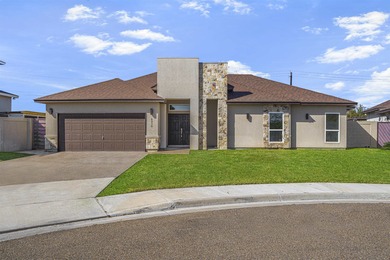 Lake Casa Blanca Home For Sale in Laredo Texas