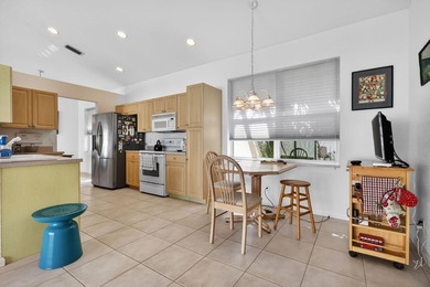 Welcome home to this unique, one of a kind home in Delray! About - photo 12