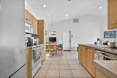Welcome home to this unique, one of a kind home in Delray! About - photo 16