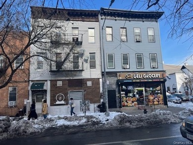 Great opportunity for investors & end-users to own a Multifamily - photo 1
