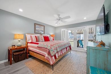 Stunning waterfront 2 bedroom/2 bath condo in the highly - photo 7