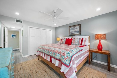 Stunning waterfront 2 bedroom/2 bath condo in the highly - photo 9