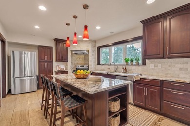 Stunning Lake Drive beauty on almost a double lot! Renovated - photo 8