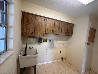 PRICED TO SELL!!! NICE, 2 BEDROOM, 2 BATH HOME IS LOCATED ON A - photo 20