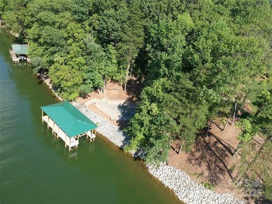 Oversized estate lot on the shores of Lake Norman! This large 1 - photo 28