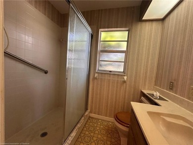 PRICED TO SELL!!! NICE, 2 BEDROOM, 2 BATH HOME IS LOCATED ON A - photo 31