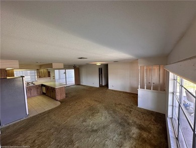 PRICED TO SELL!!! NICE, 2 BEDROOM, 2 BATH HOME IS LOCATED ON A - photo 34