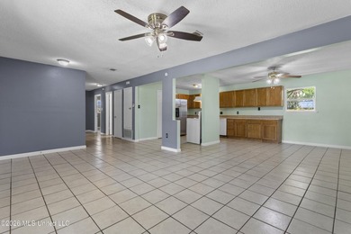 Great Home on a Quiet Street! This well-maintained 3-bedroom - photo 7