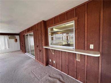 PRICED TO SELL!!! NICE, 2 BEDROOM, 2 BATH HOME IS LOCATED ON A - photo 42