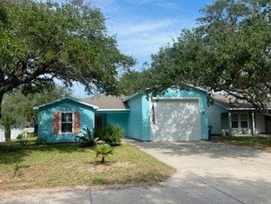 Welcome to this coastal home in the highly sought-after - photo 3
