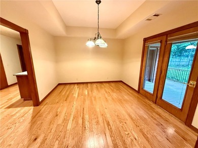 Wonderful home offering the perfect blend of comfort - photo 8