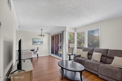 Lower level one bedroom condo offered with the furnishings - photo 5