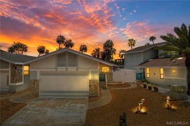 Waterfront Living at Its Finest on the Homosassa River!Welcome - photo 3