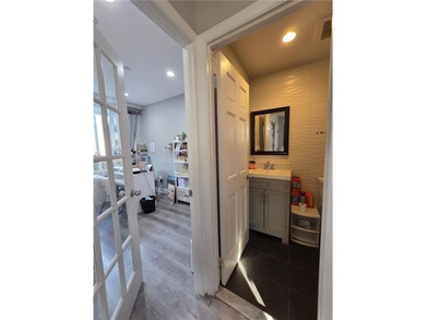 Prime Location in Sunset Park, Busy high traffic area newly - photo 12