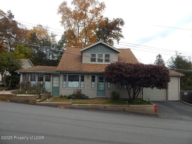 Silkworth Lake Home For Sale in Hunlock Creek Pennsylvania