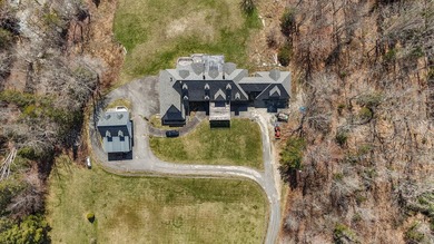 Luxurious oceanfront property on 9.4 acres with 562 ft of - photo 6