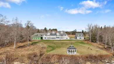 Luxurious oceanfront property on 9.4 acres with 562 ft of - photo 7