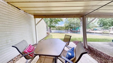 Welcome to River Mill on beautiful Lake Hamilton. This charming - photo 2
