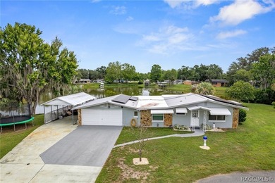 MOTIVATED SELLER!!! Welcome to waterfront living in the heart of - photo 1