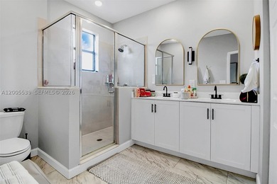 Beautiful and well-maintained home located in a quiet and - photo 20