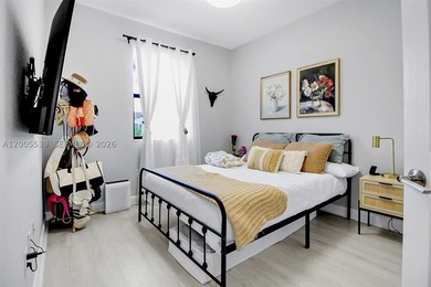 Beautiful and well-maintained home located in a quiet and - photo 24