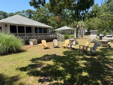 PRICED TO SELL! Updated 2-bedroom, 2 full-bath SUNLIT hideaway - photo 27
