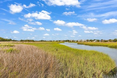 PRICED TO SELL! Updated 2-bedroom, 2 full-bath SUNLIT hideaway - photo 40