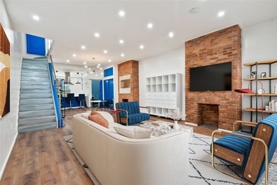Perfectly situated in the heart of desirable Upper - photo 2