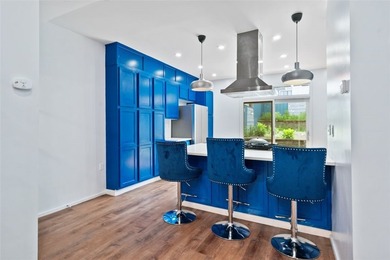Perfectly situated in the heart of desirable Upper - photo 7