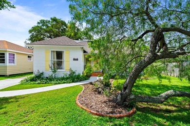 Located just a few blocks from Ocean Drive and its breathtaking - photo 1