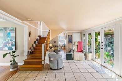 Located just a few blocks from Ocean Drive and its breathtaking - photo 8