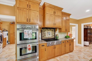 3404 Sq ft Home on 5.28 acres fronting Bayou Talla. This beauty - photo 16