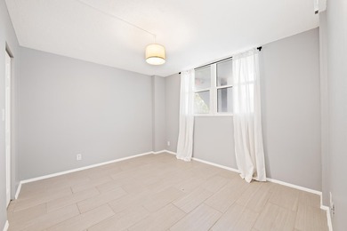 Remodeled & Spacious light and bright 2 bedroom, 2 bathroom - photo 18