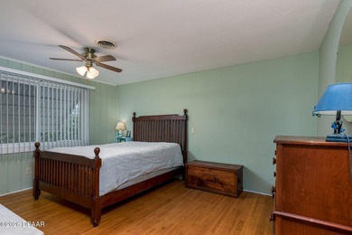 Welcome to the charm of beachside living on Country Club Drive - photo 25