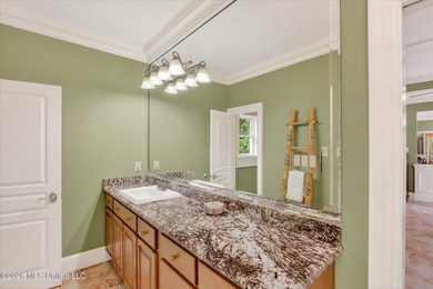 3404 Sq ft Home on 5.28 acres fronting Bayou Talla. This beauty - photo 25