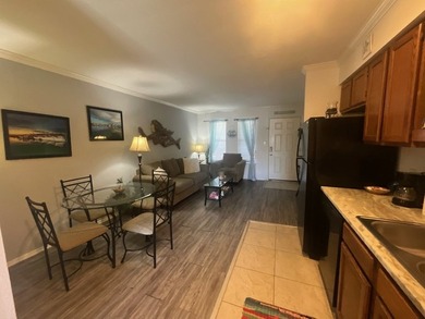 Don't miss this exceptional canal-front condo in a desirable - photo 5