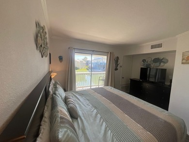Don't miss this exceptional canal-front condo in a desirable - photo 7