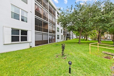 Remodeled & Spacious light and bright 2 bedroom, 2 bathroom - photo 29
